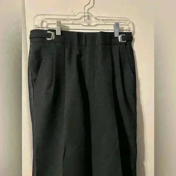 Southeastern Women's  Black Flat Front Slash Pockets Straight Leg Dress Pants - Picture 2 of 5